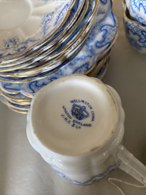 vintage-1930s-wellington-china-white-with-blue-design-tea-set-22-Pieces-265741394702-3