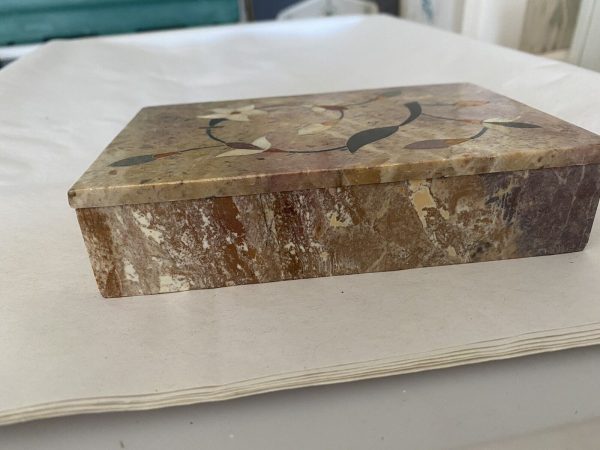 soapstone-box-with-floral-mother-of-pearl-detail-Vintage-265741041624-2