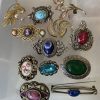 12-vintage-brooches-385010851835