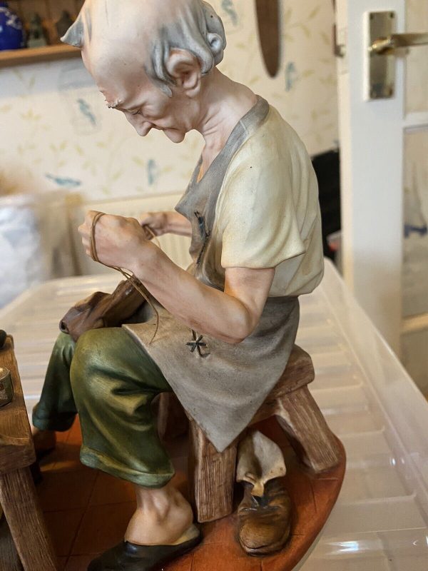 Capodimonte-Cobbler-Ceramic-Figurine-385034495435-7