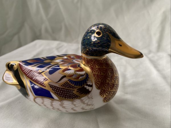 Royal-Crown-Derby-MALLARD-DUCK-Paperweight-with-Gold-stopper-384827221988